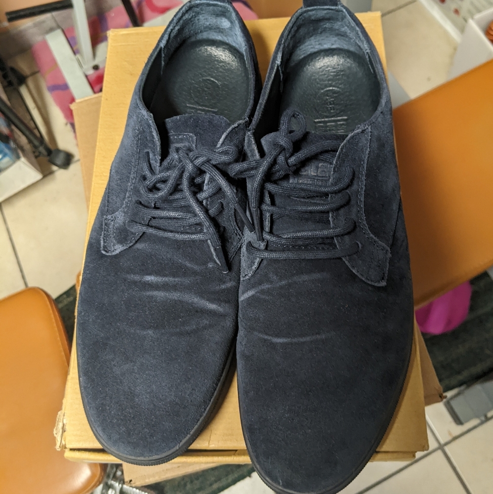 Clae Ellington Navy Suede Sneaker sz9